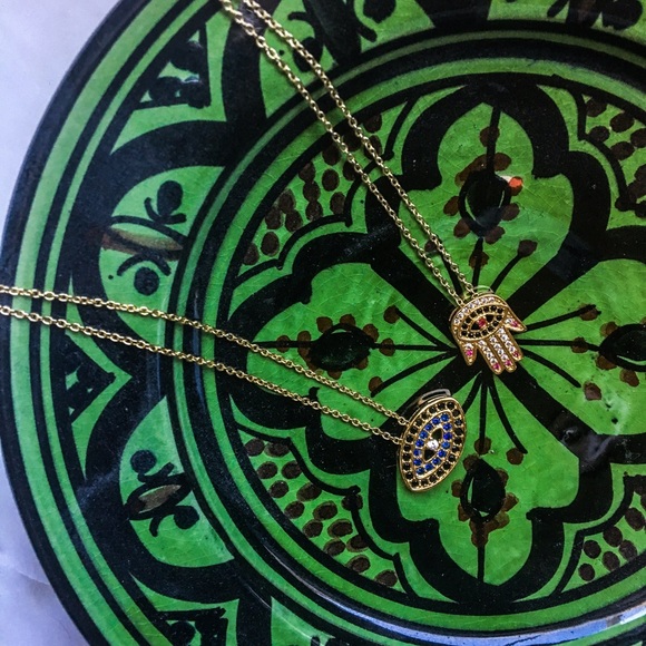 HAMSA EVIL EYE NECKLACE - Picture 2 of 3